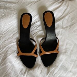 Tony Bianco Daisy sandals slides in size 39